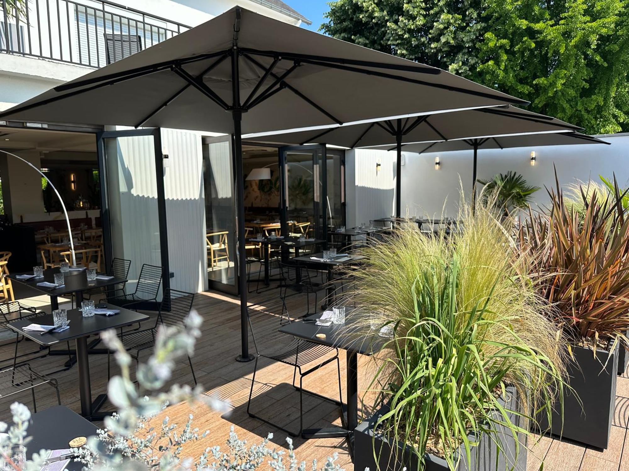 Logis Hotel & Restaurant Le Vert Bocage Franqueville-Saint-Pierre Exterior photo
